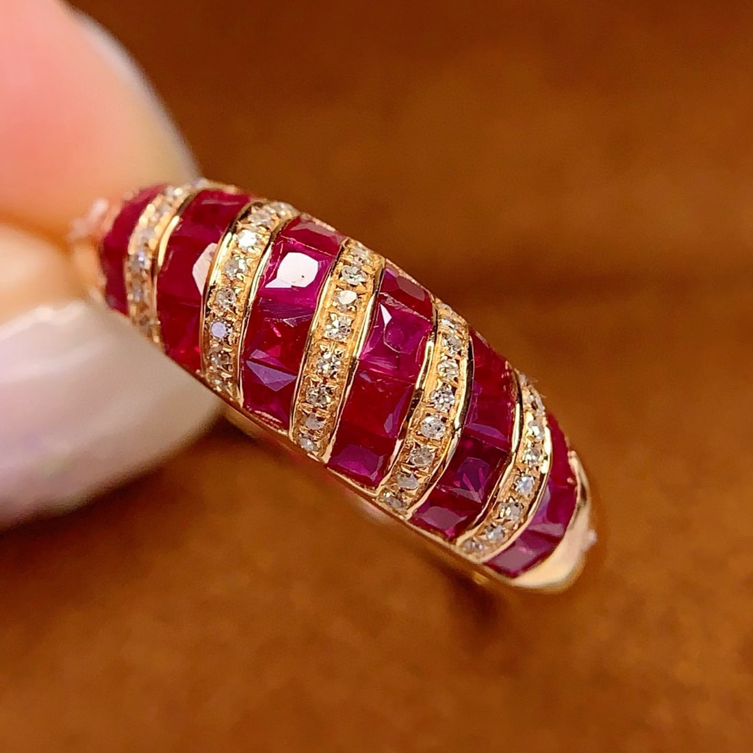 14k Gold 1.8 Ct Natural Ruby & Diamond Ring - 3