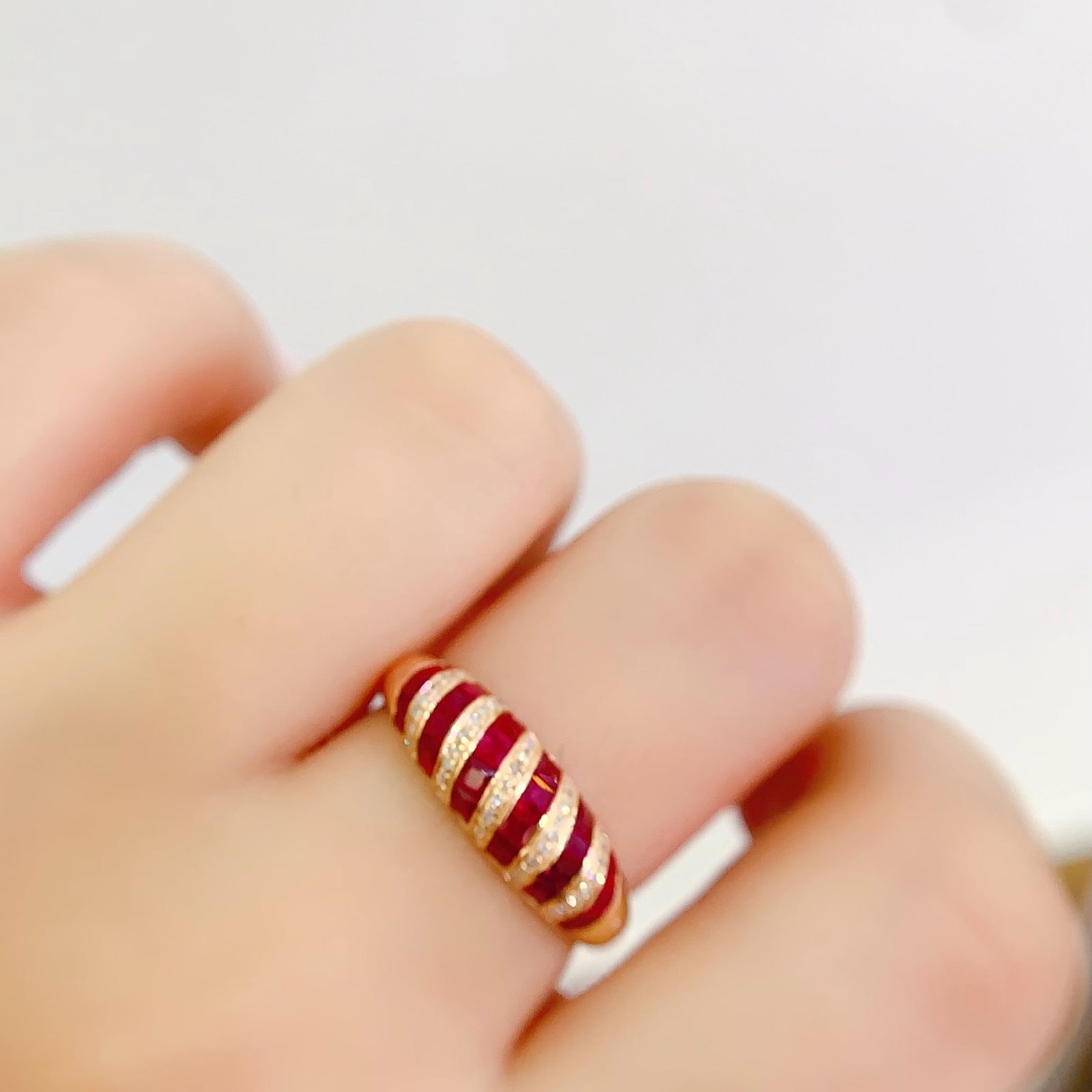 14k Gold 1.8 Ct Natural Ruby & Diamond Ring - 4