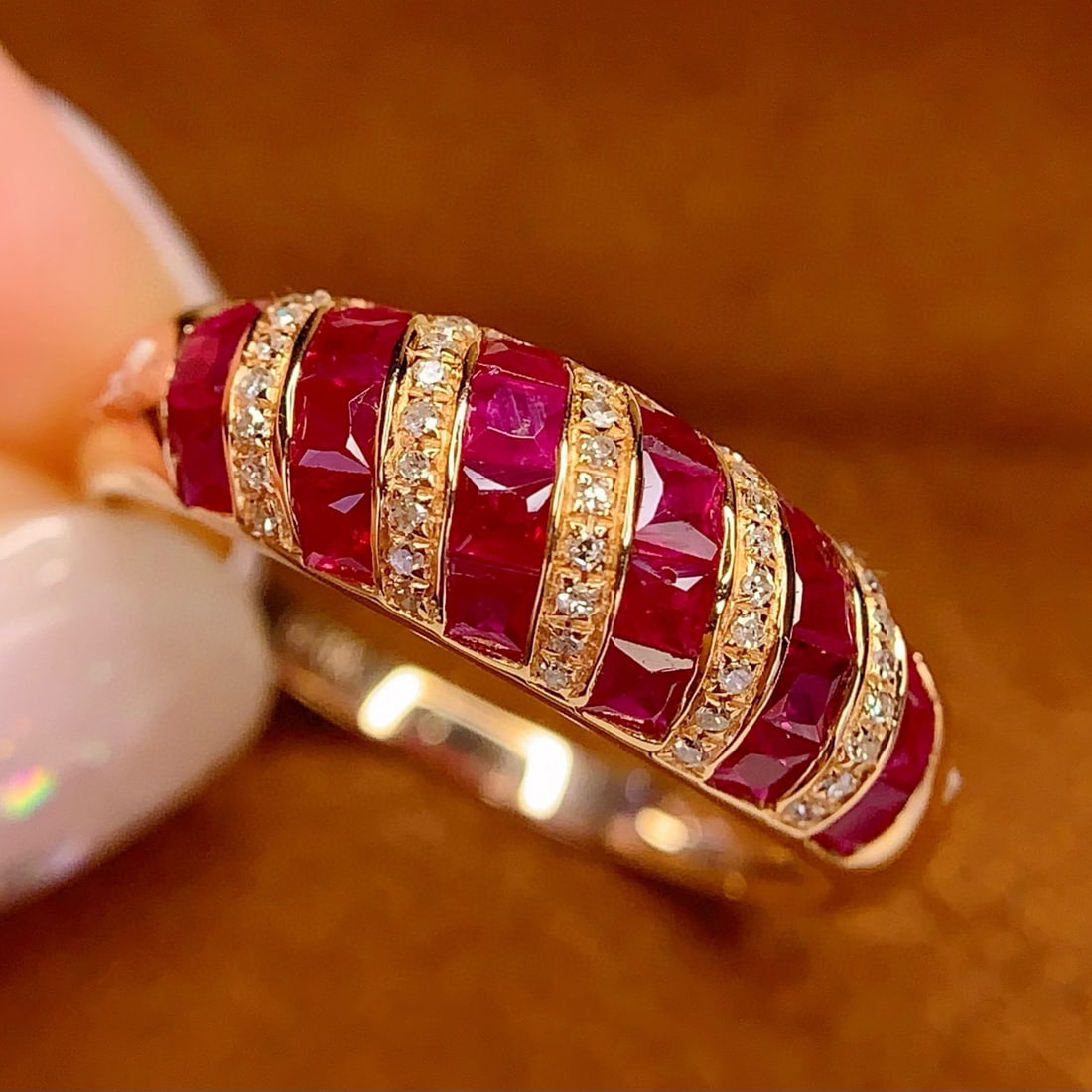 14k Gold 1.8 Ct Natural Ruby & Diamond Ring - 5