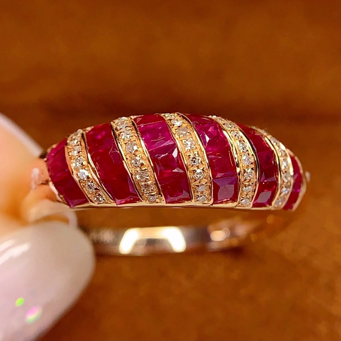 14k Gold 1.8 Ct Natural Ruby & Diamond Ring - 6