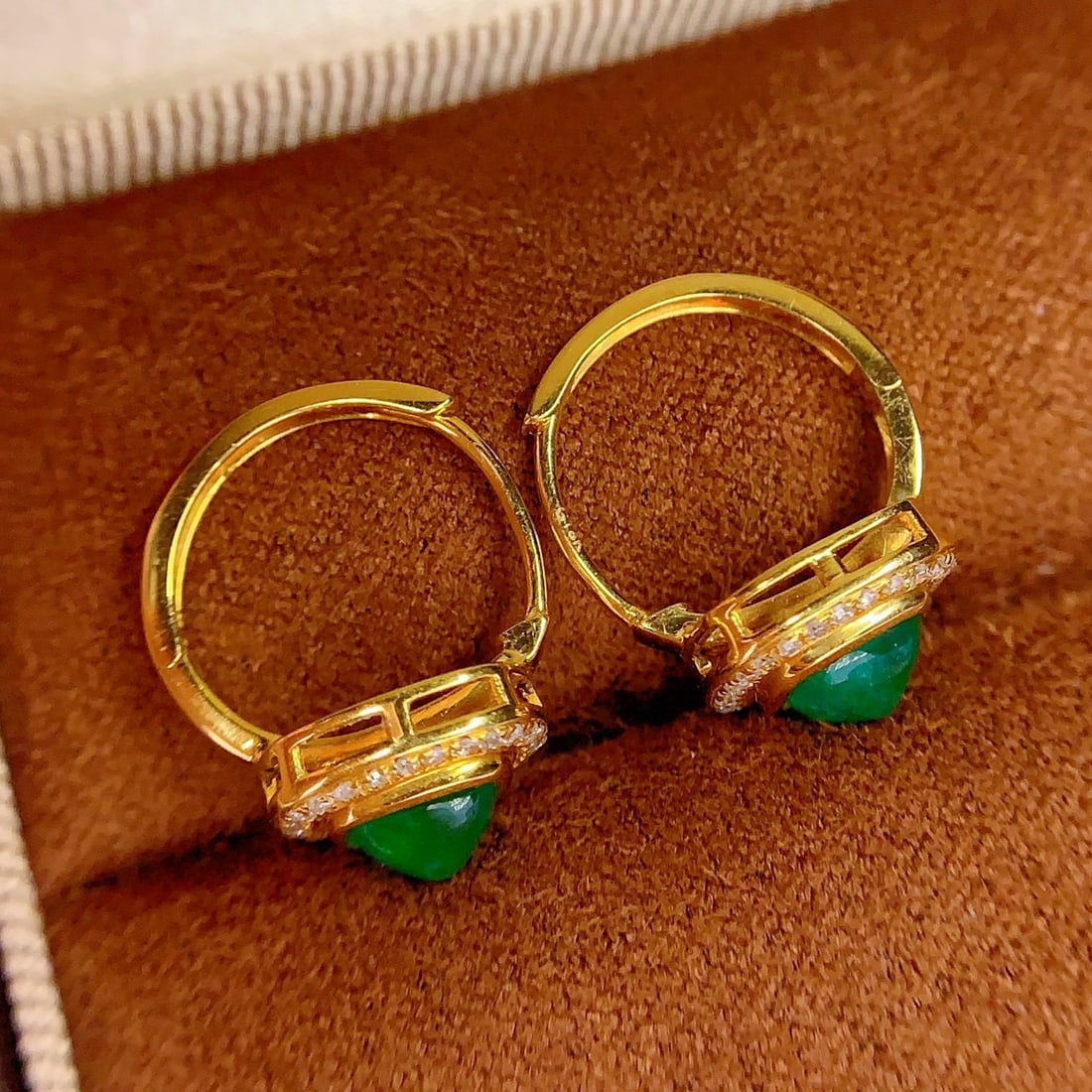 14k Gold 2 Ct Natural Emerald & Diamond Earrings - 2