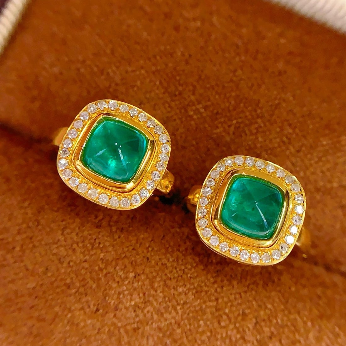 14k Gold 2 Ct Natural Emerald & Diamond Earrings - 3