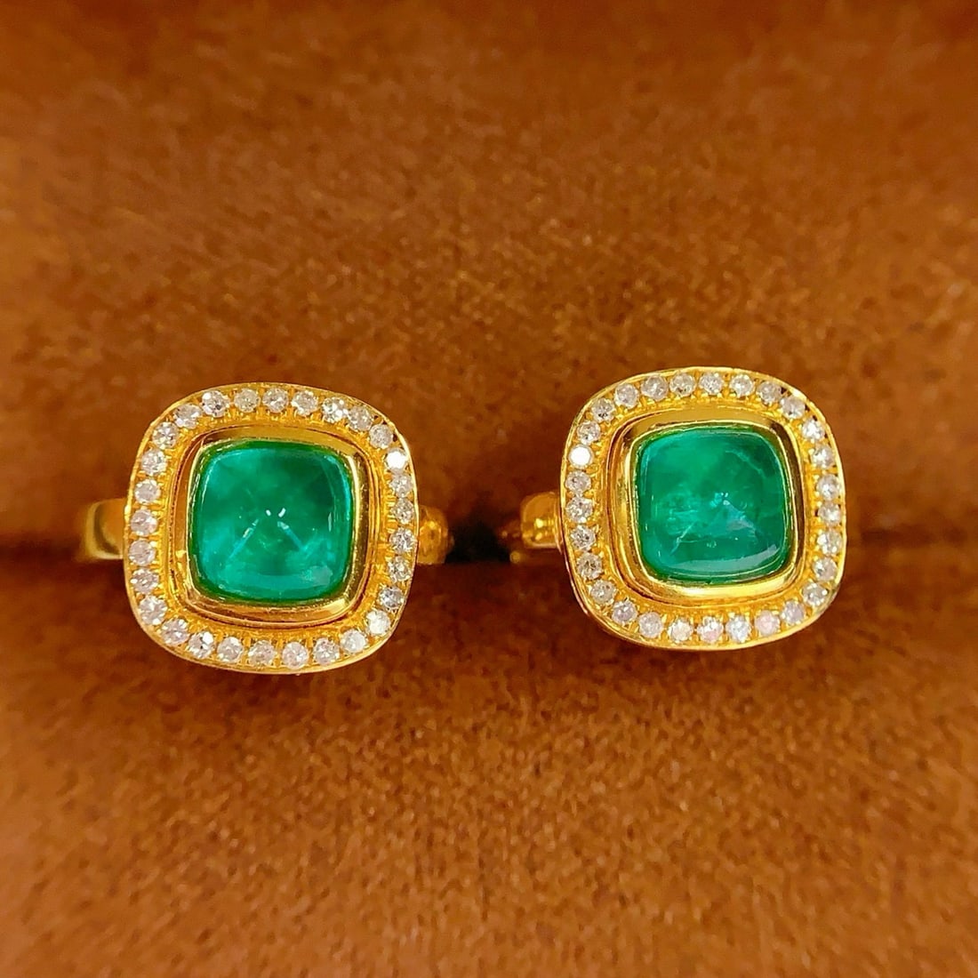 14k Gold 2 Ct Natural Emerald & Diamond Earrings - 4