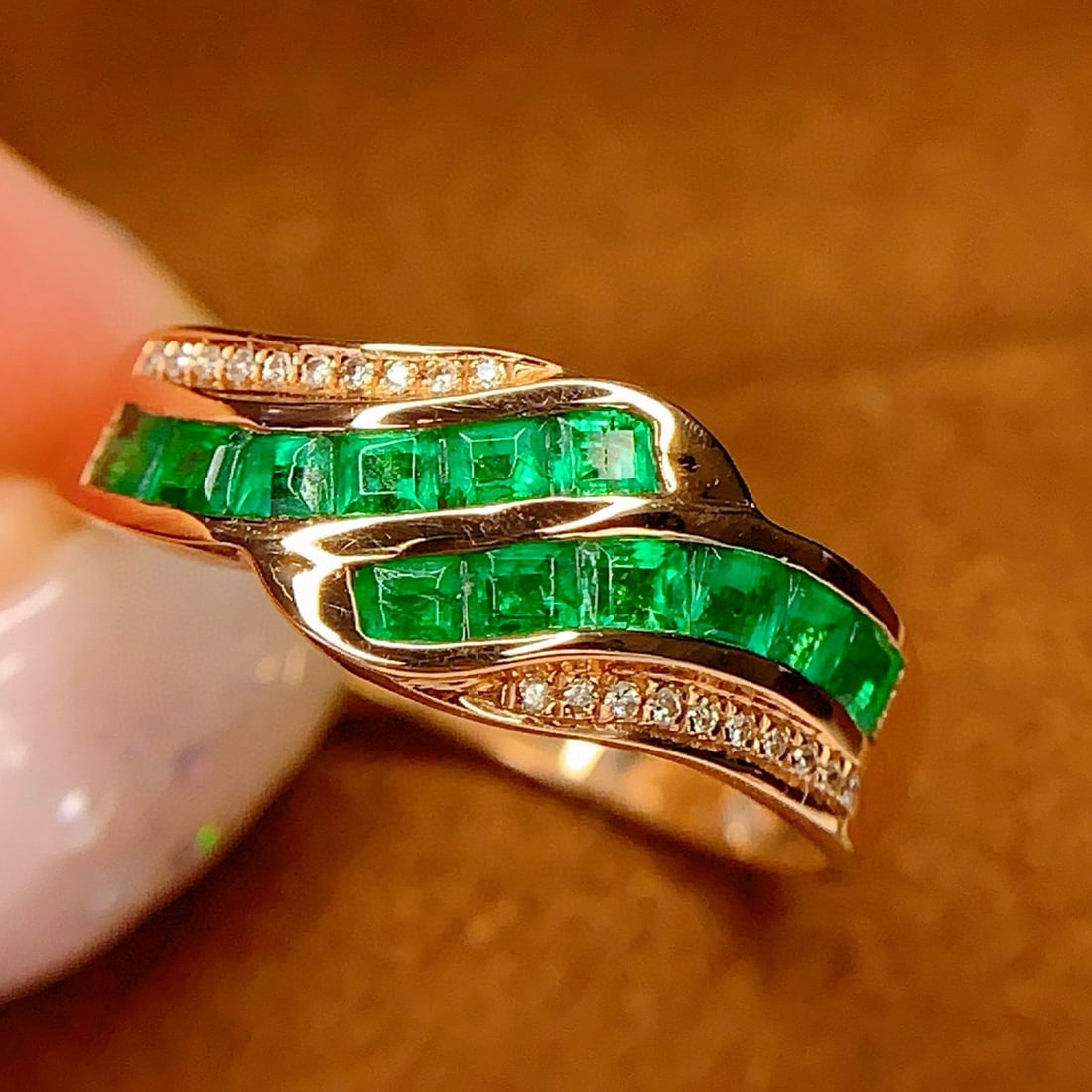 14k Gold 1 Ct Natural Emerald & Diamond Ring - 5