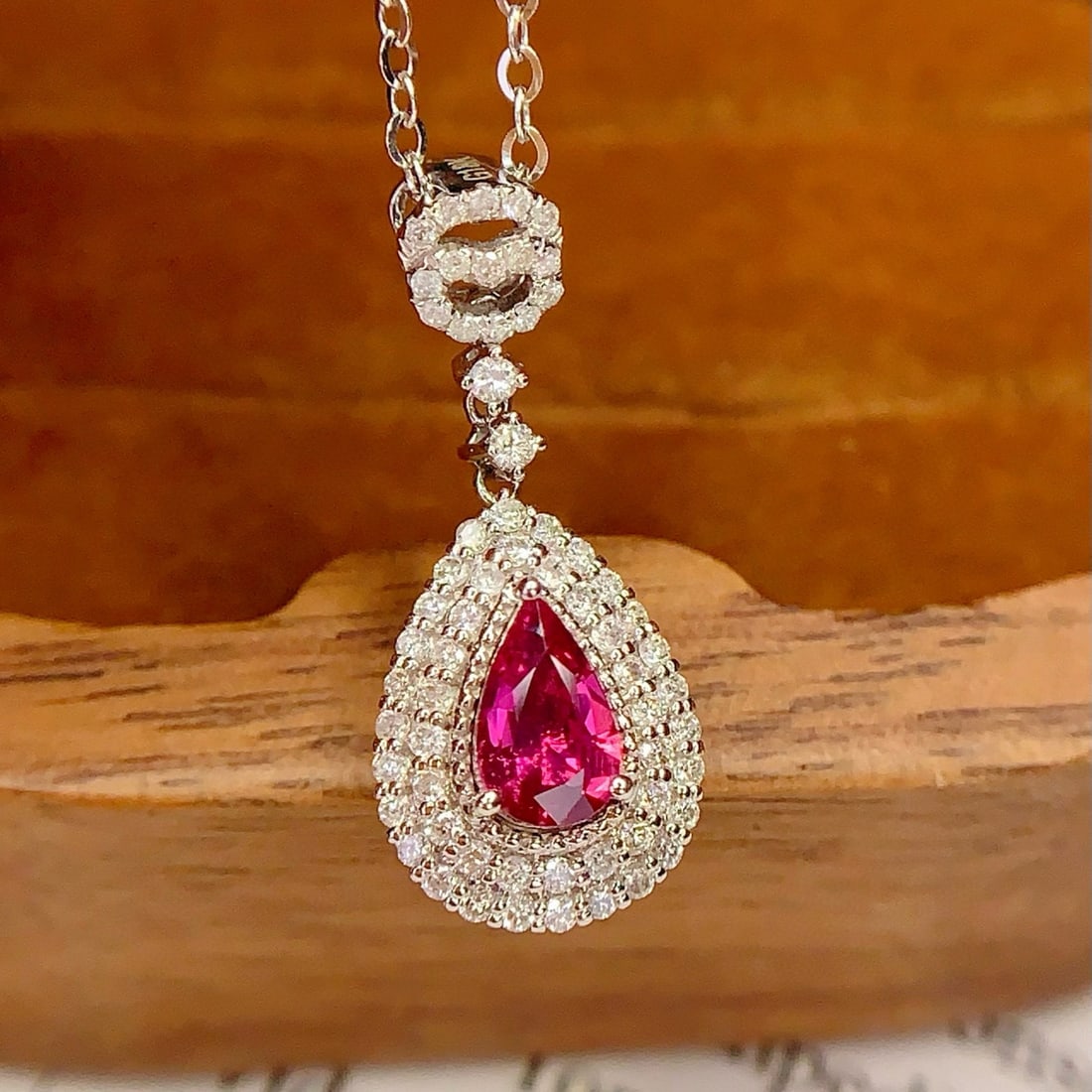 14k Gold 0.4 Ct Natural Ruby & Diamond Pendant( Without Chain ): Ref:231040226 // gold content:14k gold // main gemstone:ruby // shape:pear // carat weight:0. 4ct // color:red // treatment:natural // // adjacent gemstone 2 : diamond // number of stones:66 // shape: