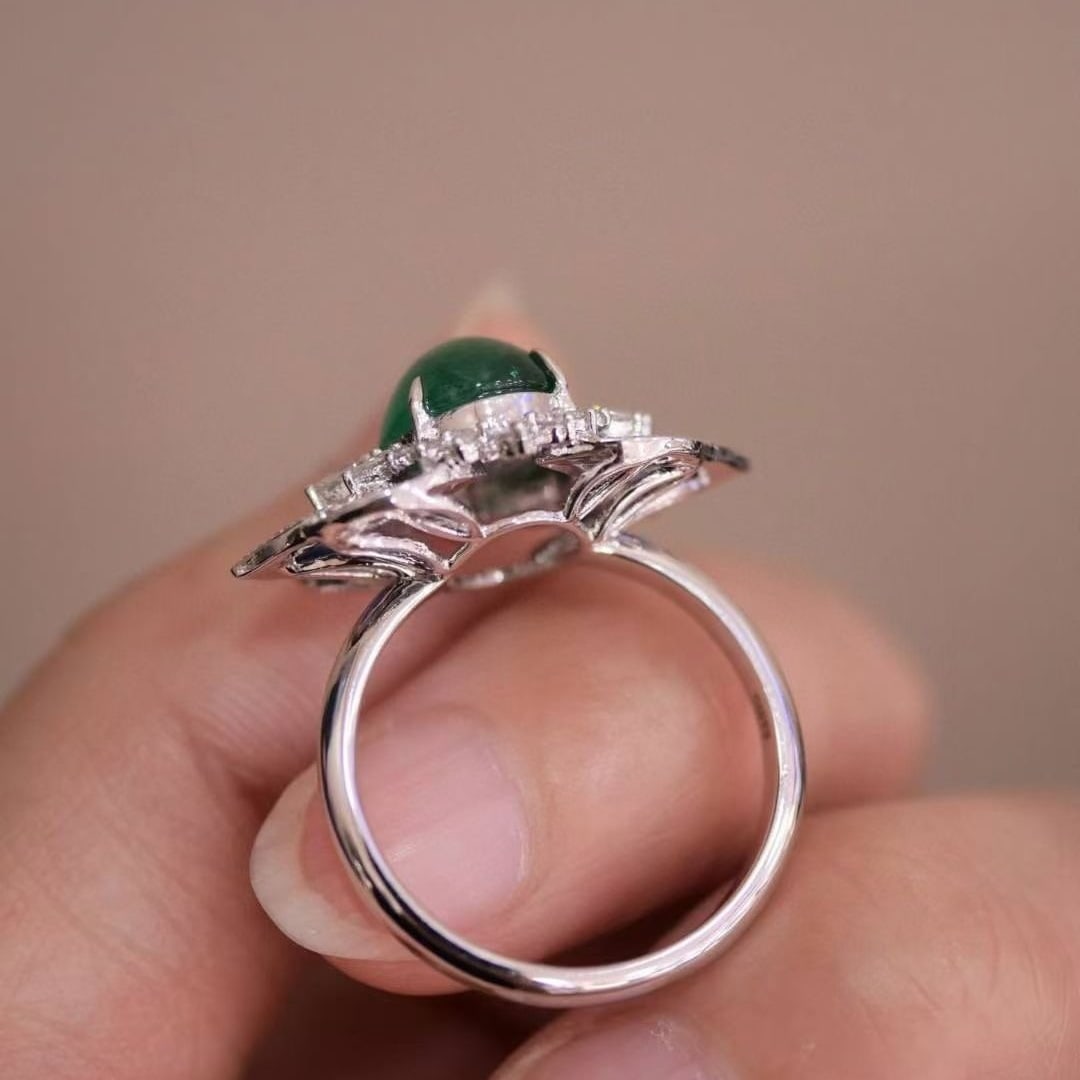 14k Gold 3.17 Ctw Vivid Green Natural Emerald & Diamond Ring - 4