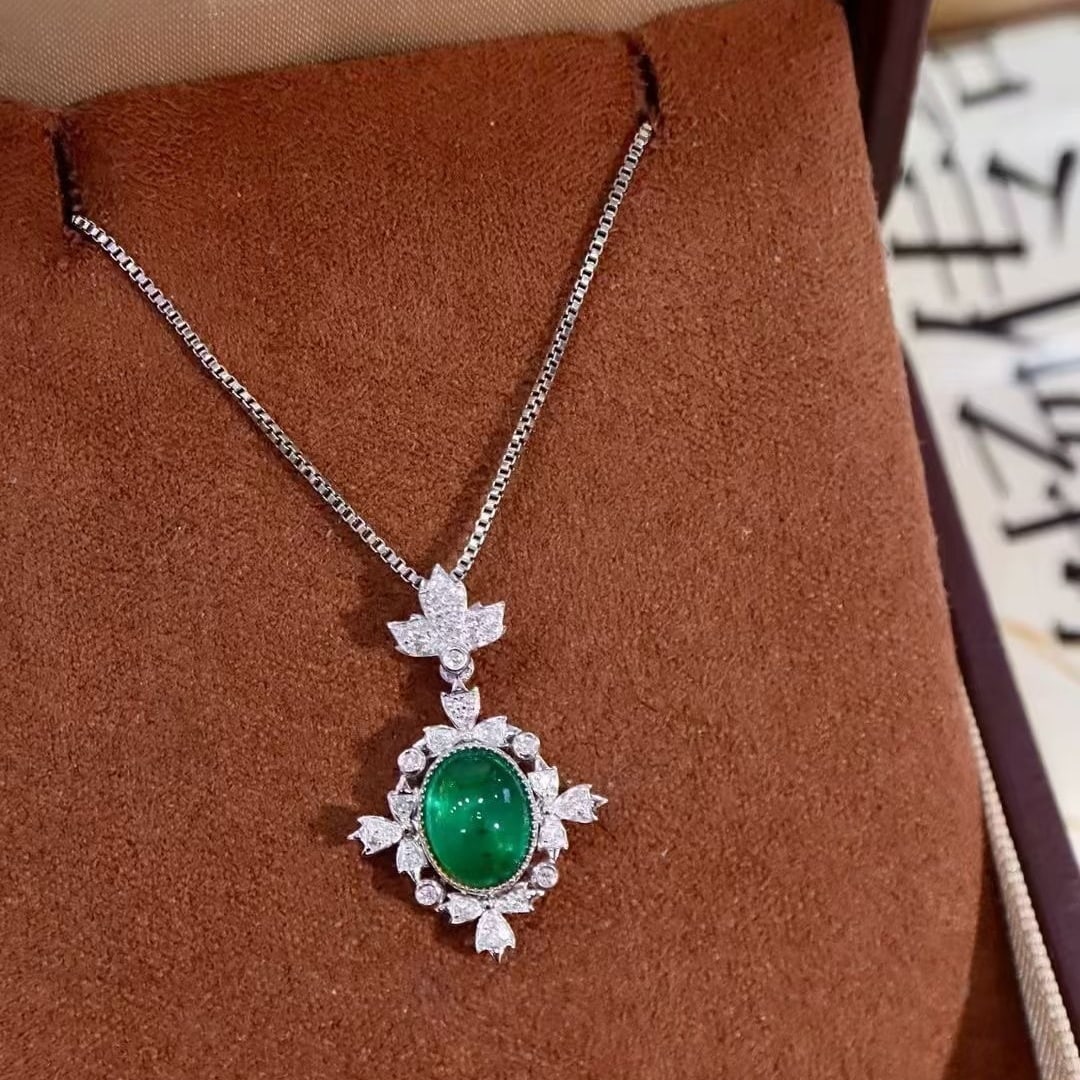 14k Gold 1.91 Ctw Vivid Green Natural Emerald & Diamond Pendant( Without Chain ) - 3