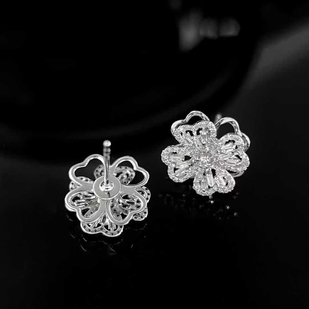 14k Gold 0.5 Ct Natural H Diamond Earrings - 2