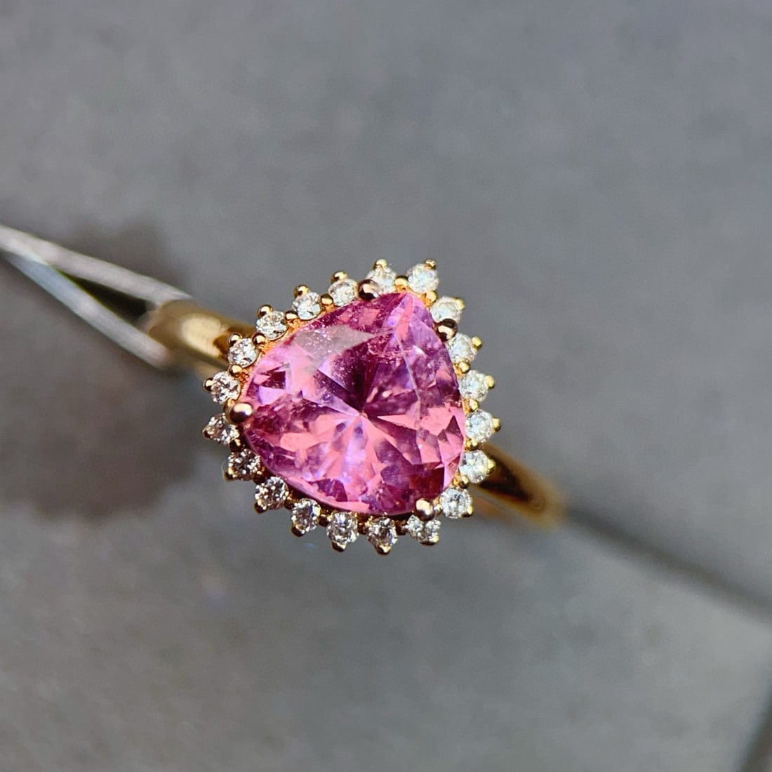 14k Gold 2.5 Ctw Natural Tourmaline & Diamond Ring - 3