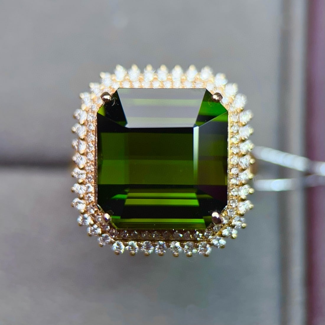 14k Gold 15.00 Ctw Natural Tourmaline & Diamond Ring - 2
