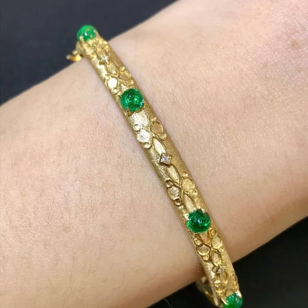 14k Gold 2.94 Ctw Natural Emerald & Diamond Bangle - 5