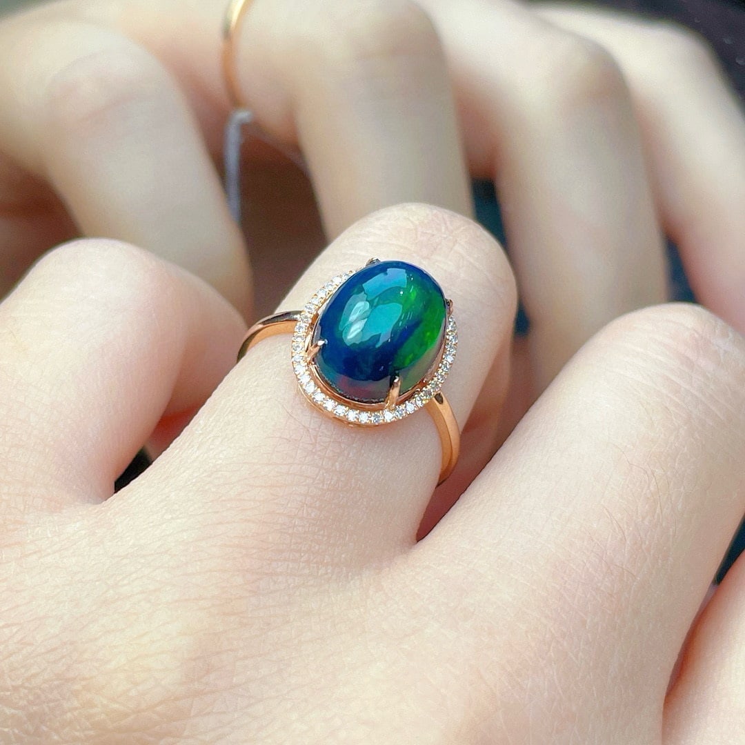 14k Gold 3.56 Ct Natural Opal & Diamond Ring - 4
