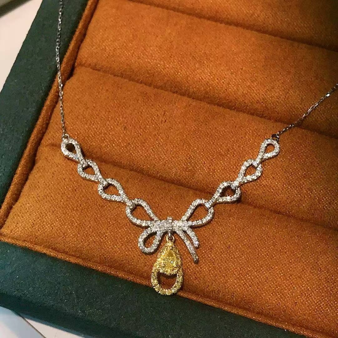 14k Gold 0.9 Ct Natural Color Diamond Necklace: Ref:231040307 // gold content:14k gold // main gemstone:diamond // shape:multiply // carat weight:0. 9ct // clarity grade:vs-si // color:color // treatment:natural // Condition: New High Estimate: