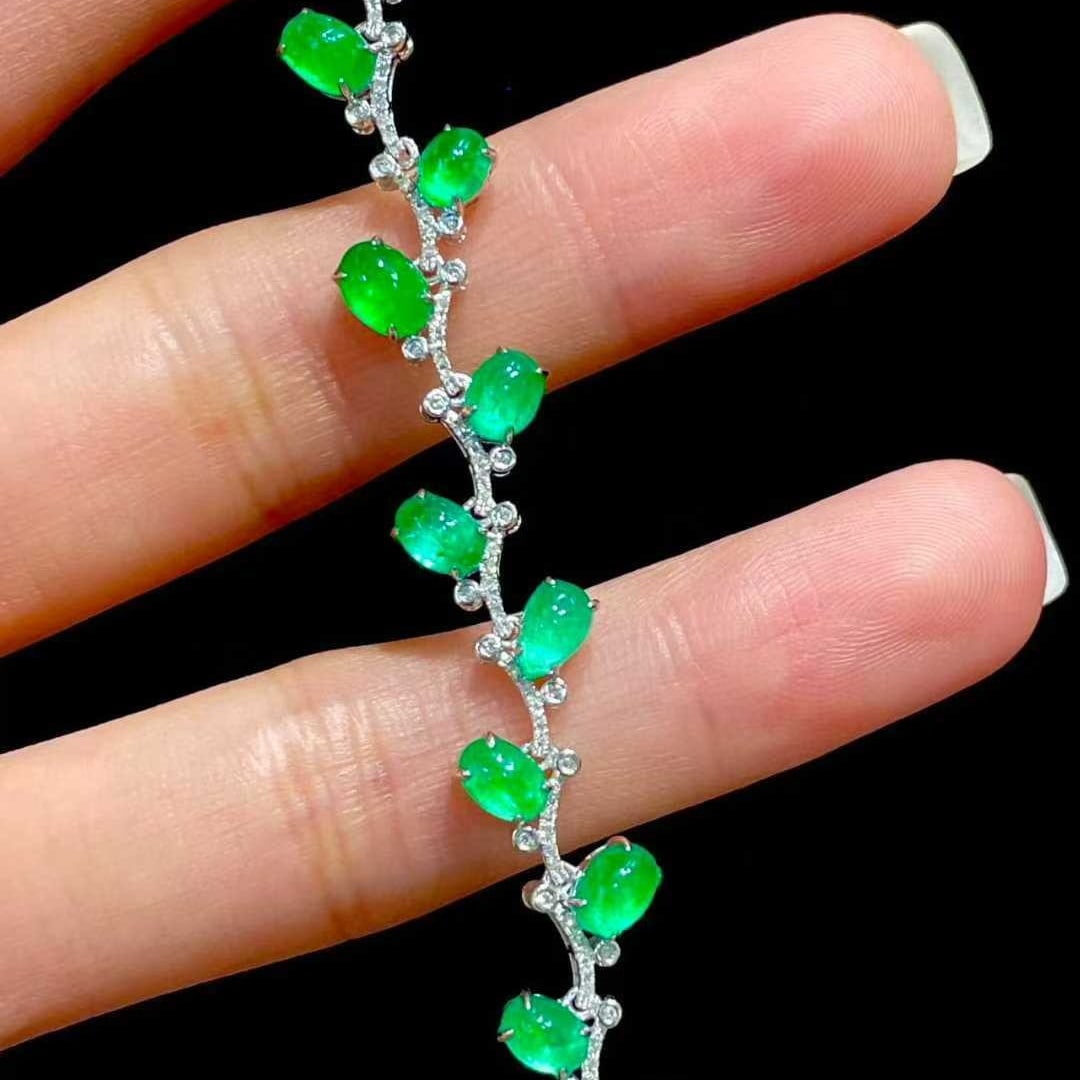 14k Gold 9 Ct Natural Emerald & Diamond Bracelet - 2