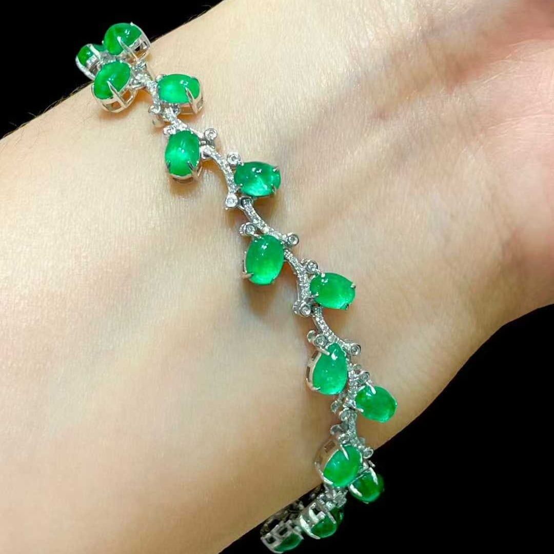 14k Gold 9 Ct Natural Emerald & Diamond Bracelet - 7