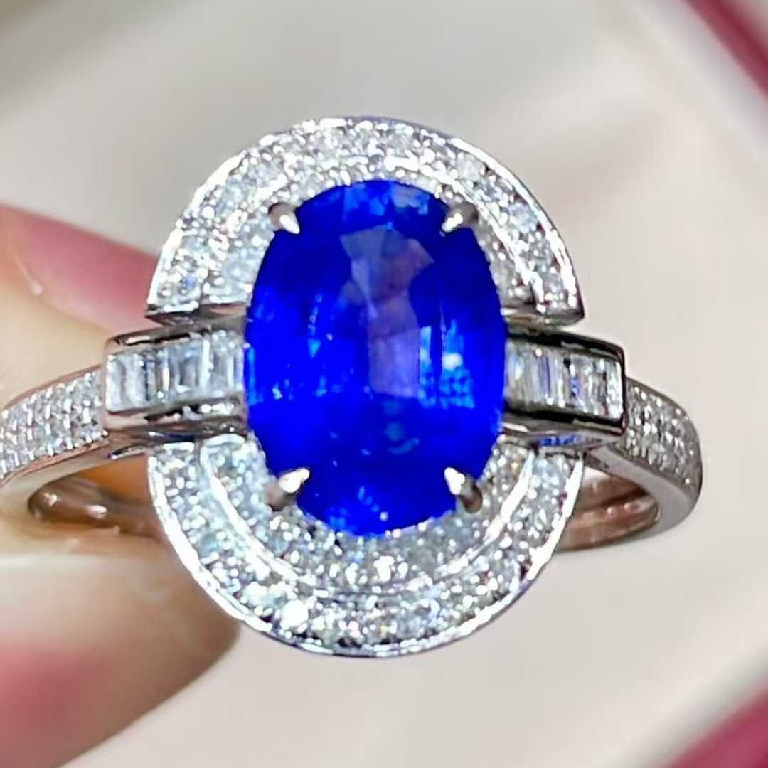 14k Gold 2.33 Ct Natural Sapphire & Diamond Ring: Ref:231040313 // gold content:14k gold // ring size:7. 25us // // main gemstone:sapphire // shape:oval // carat weight:2. 33ct // color:blue // treatment:natural // // adjacent gemstone 2 : diamond