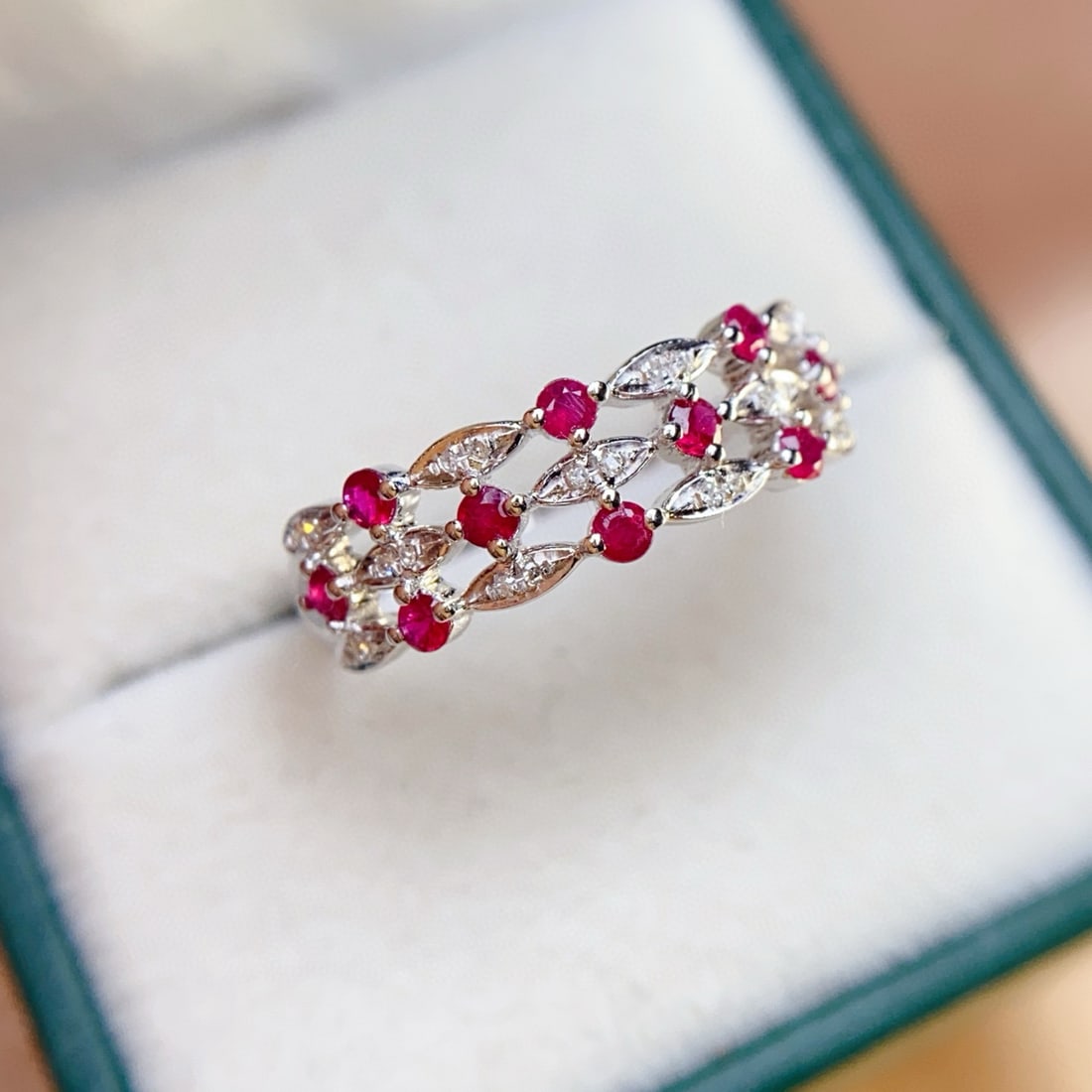 14k Gold 0.50 Ct Natural Ruby & Diamond Ring: Ref:231040316 // gold content:14k gold // ring size:7. 25us // // main gemstone:ruby // shape:round // carat weight:0. 50ct // color:red // treatment:natural // cut grade:g // // adjacent gemstone 2