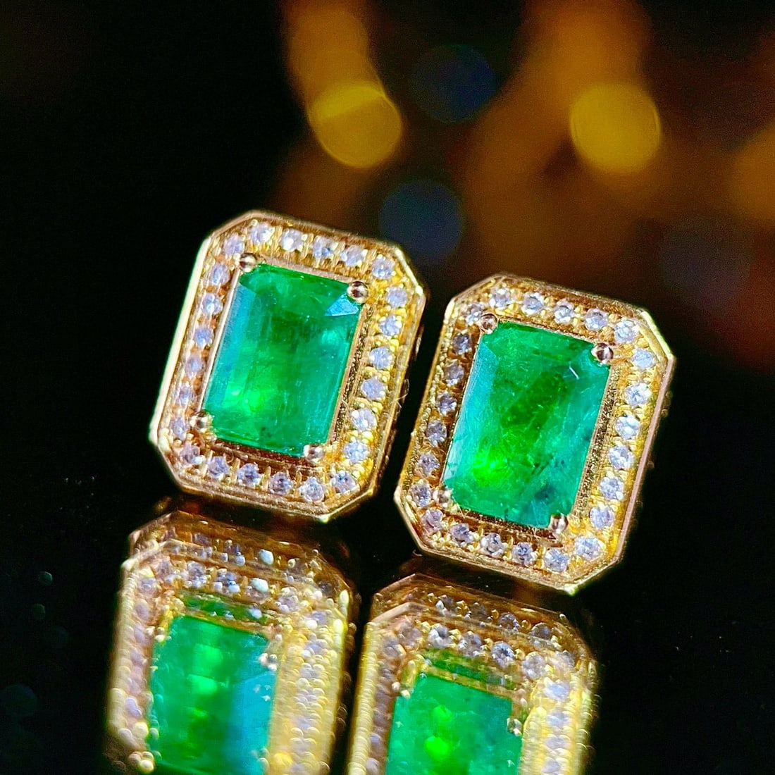 14k Gold 1.2 Ct Vivid Green Natural Emerald & Diamond Earrings - 2