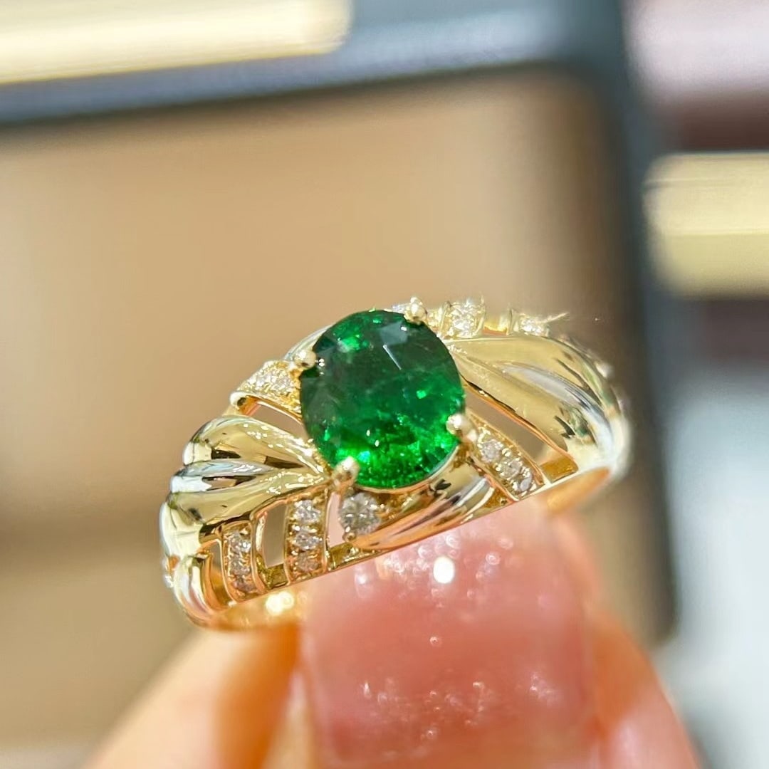 14k Gold 1.93 Ctw Vivid Green Natural Tsavorite & Diamond Ring - 8