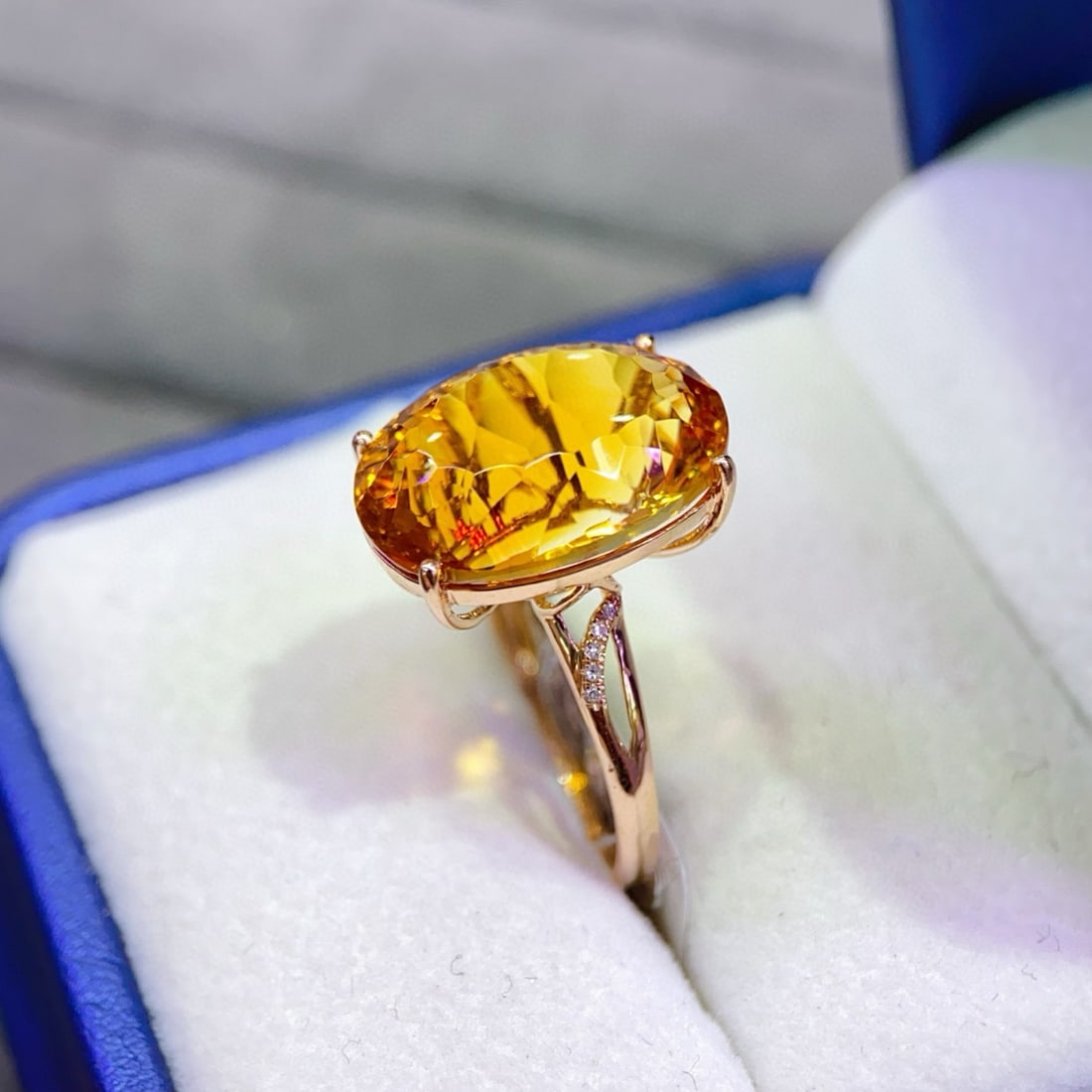 14k Gold 8.38 Ctw Natural Citrine & Diamond Ring - 2