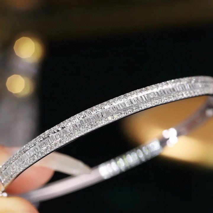14k Gold 1.2 Ct Natural H Diamond Bangle (1 of 9)