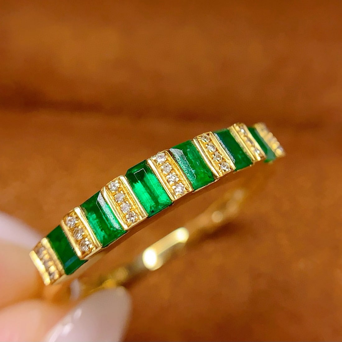 14k Gold 0.65 Ct Vivid Green Natural Emerald & Diamond Ring - 5