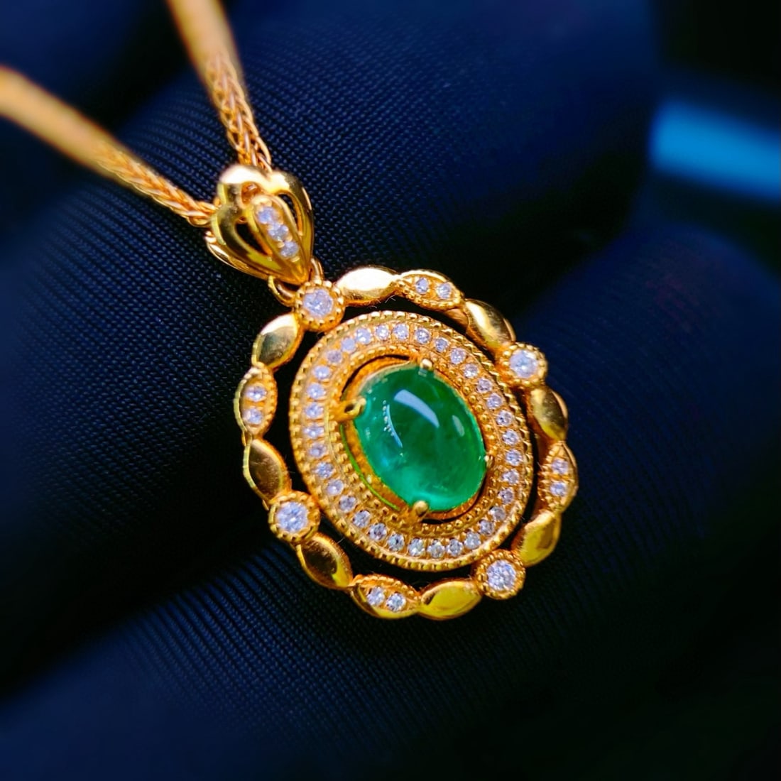 14k Gold 0.97 Ctw Vivid Green Natural Emerald & Diamond Pendant( Without Chain ) - 2