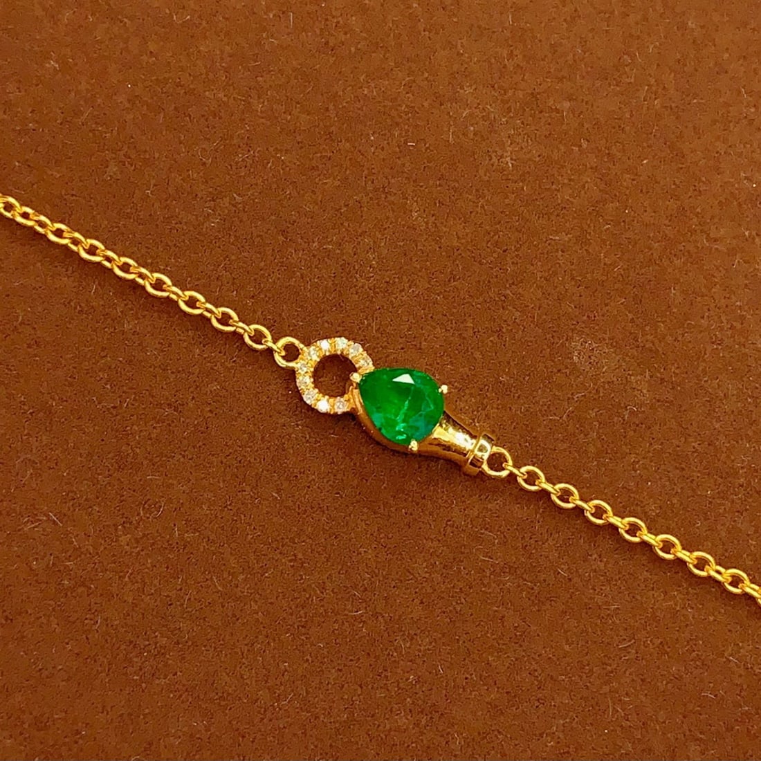 14k Gold 0.45 Ct Vivid Green Natural Emerald & Diamond Bracelet - 2