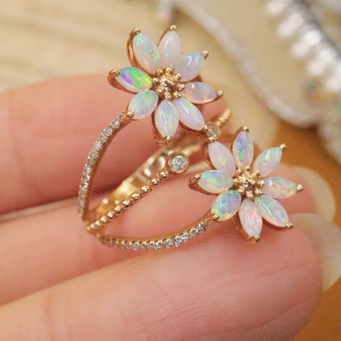 14k Gold 1.03 Ctw Natural Opal & Diamond Ring - 2