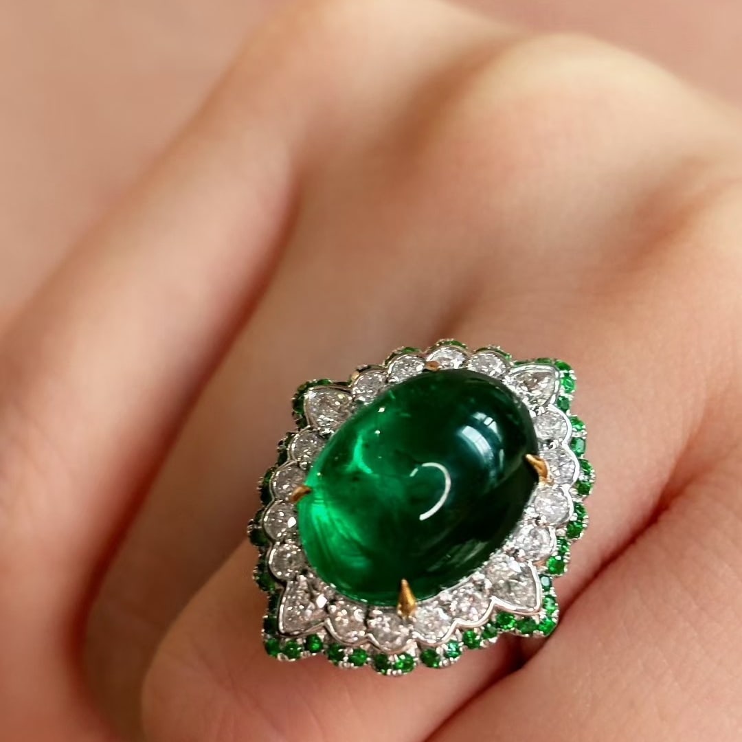 14k Gold 9.98 Ctw Vivid Green Natural Emerald & Diamond Ring - 5