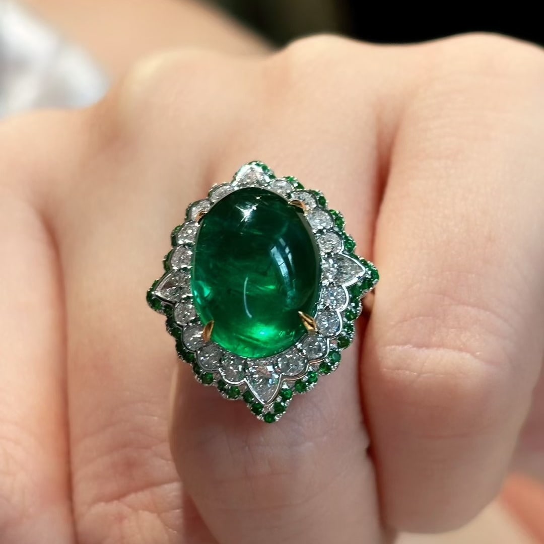 14k Gold 9.98 Ctw Vivid Green Natural Emerald & Diamond Ring - 6