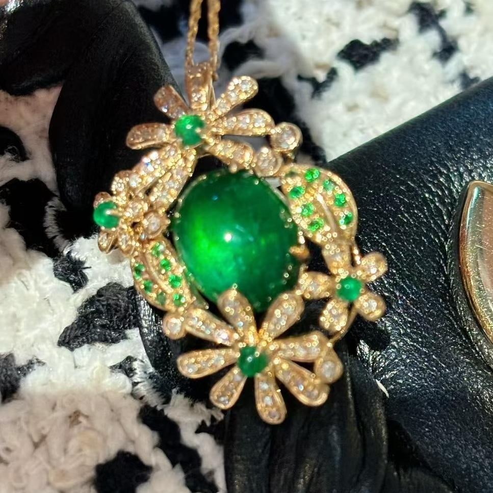 14k Gold 3.49 Ct Vivid Green Natural Emerald & Diamond Pendant( Without Chain ) - 3