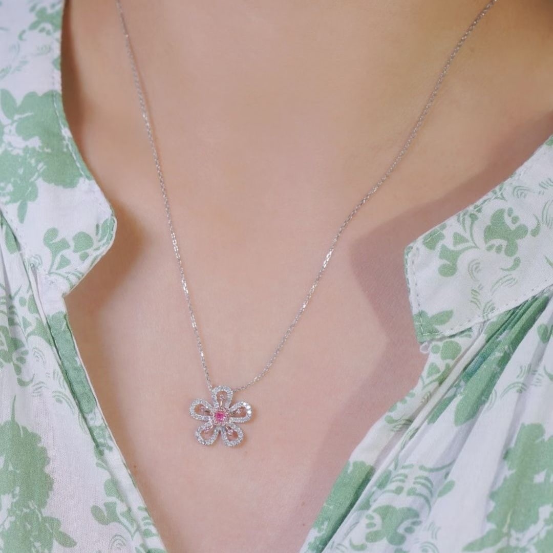 14k Gold 0.50 Ctw Natural Pink Diamond & Diamond & Flowers Necklace - 2