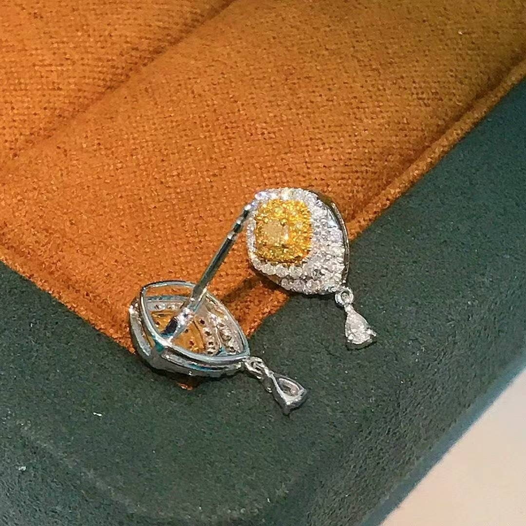 14k Gold 0.6 Ct Natural Color Diamond Earrings - 3