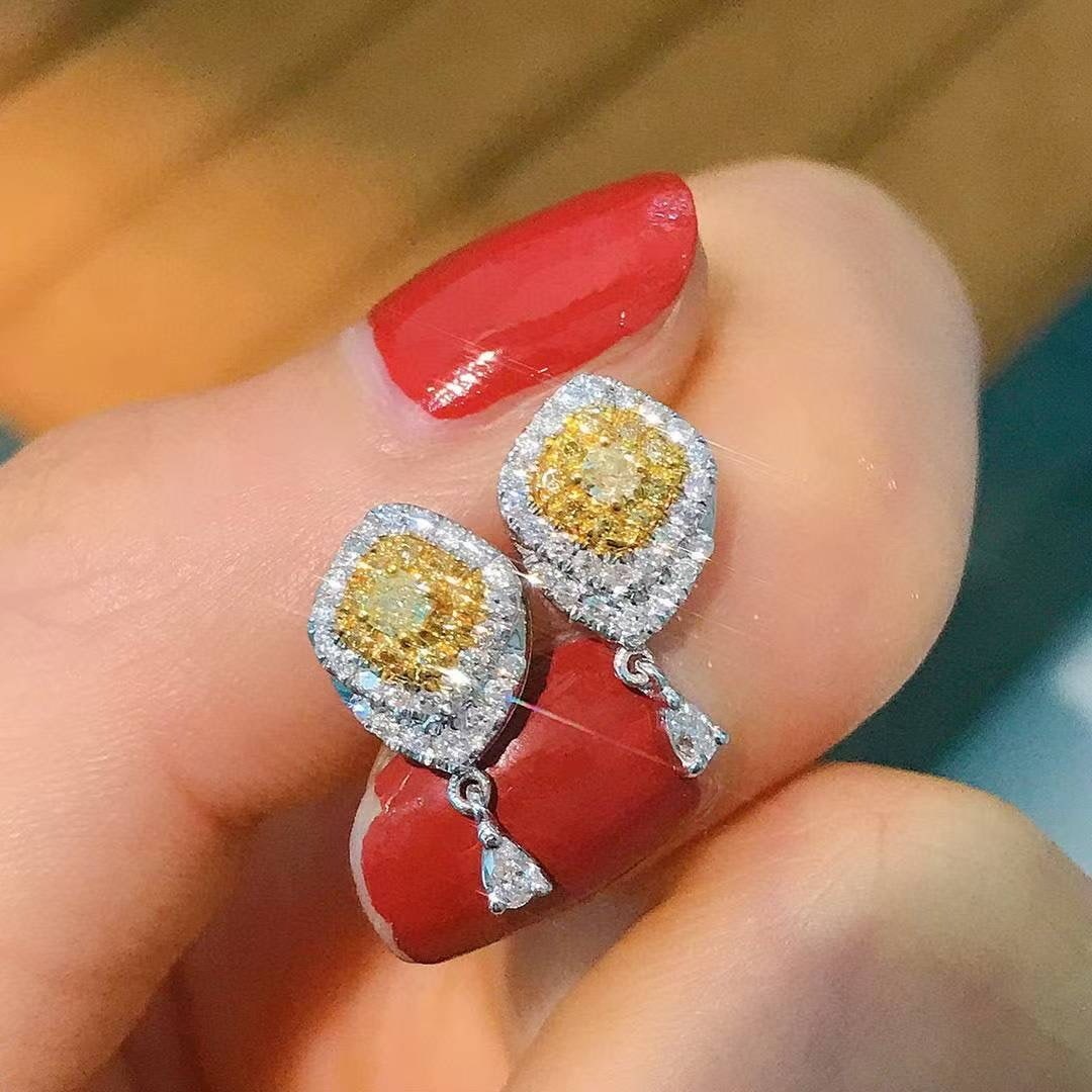 14k Gold 0.6 Ct Natural Color Diamond Earrings - 5