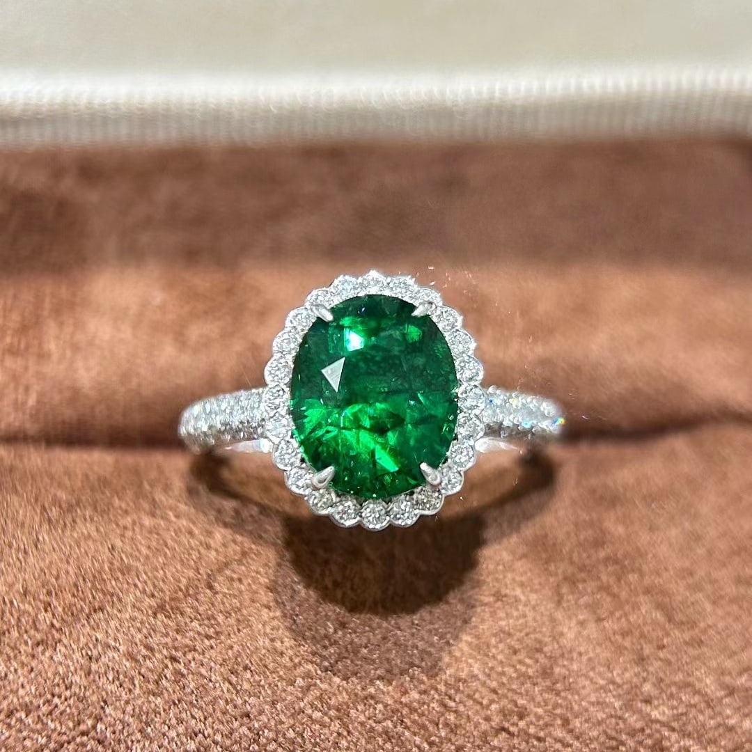 14k Gold 5.12 Ctw Vivid Green Natural Tsavorite & Diamond Ring - 6