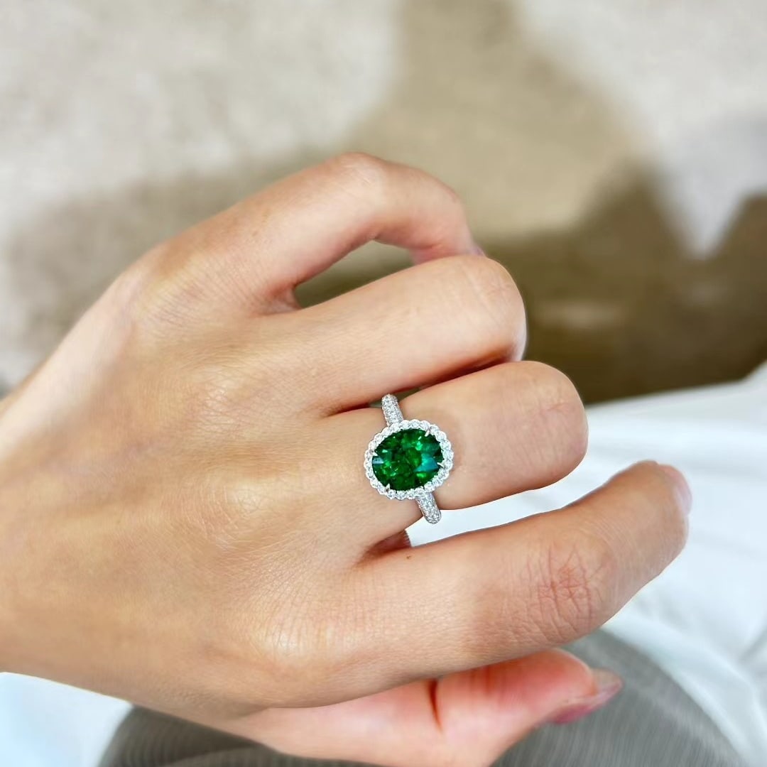14k Gold 5.12 Ctw Vivid Green Natural Tsavorite & Diamond Ring - 8