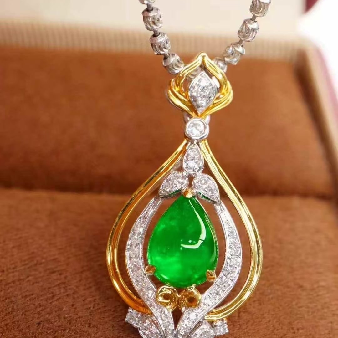 14k Gold 1.10 Ctw Vivid Green Natural Emerald & Diamond Pendant( Without Chain ) - 3