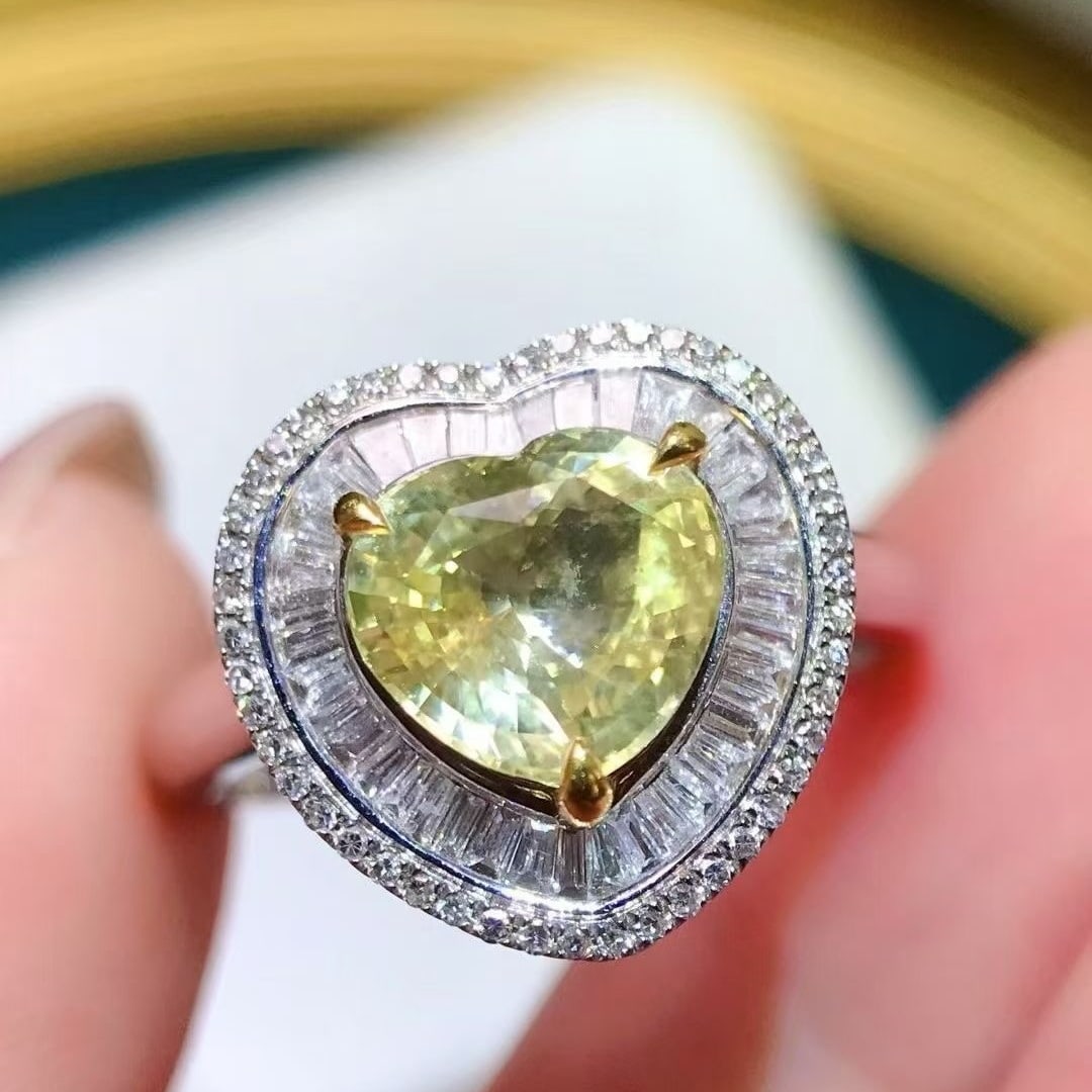 14k Gold 1.8 Ct Natural Sapphire & Diamond Ring: Ref:231040444 // gold content:14k gold // ring size:7. 25us // // main gemstone:sapphire // shape:heart // carat weight:1. 8ct // color:yellow // treatment:natural // // adjacent gemstone 2 : diamond