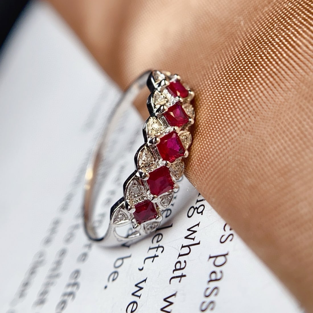 14k Gold 0.60 Ct Natural Ruby & Diamond Ring - 4