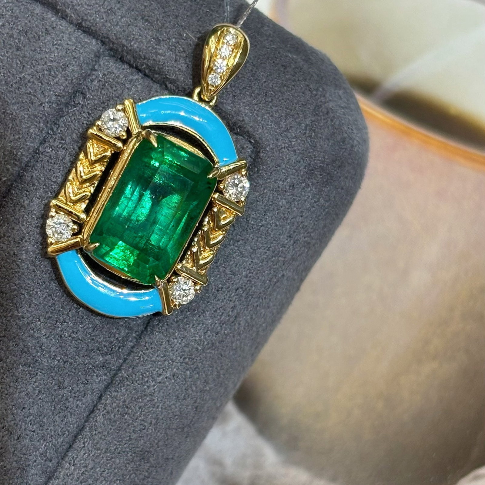 14k Gold 3.59 Ct Vivid Green Natural Emerald & Diamond Pendant( Without Chain ) - 2