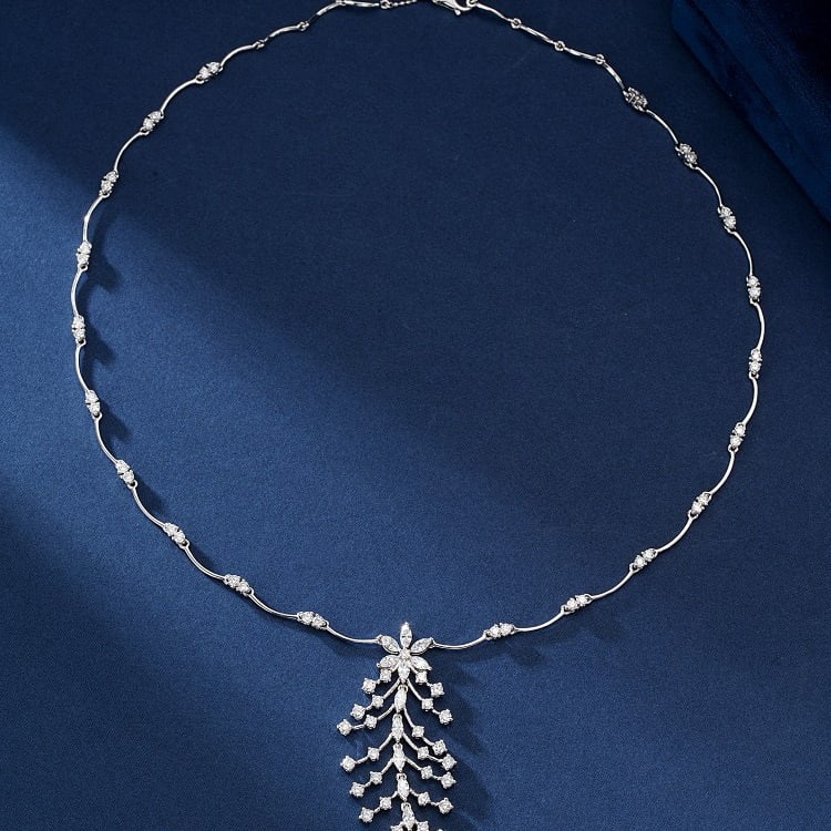 14k Gold 3.44 Ctw Natural H Diamond Necklace: Ref:231043006 // gold content:14k gold // main gemstone:diamond // shape:marquise // carat weight:0. 82ct // clarity grade:vs-si // color:h // treatment:natural // // adjacent gemstone 2 : diamond //