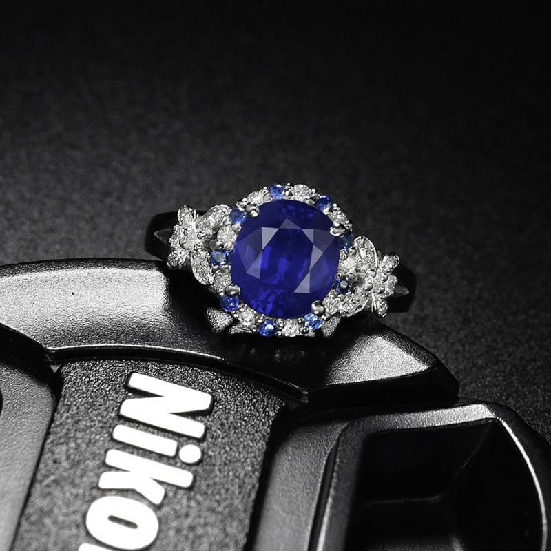 14k Gold 2.37 Ctw Natural Sapphire & Diamond Ring: Ref:231043025 // gold content:14k gold // ring size:7. 25us // // main gemstone:sapphire // shape:oval // carat weight:2. 12ct // color:blue // treatment:natural // // adjacent gemstone 2 : diamond
