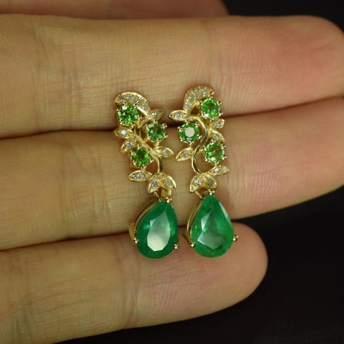 14k Gold 2.22 Ctw Natural Emerald & Diamond Earrings - 4