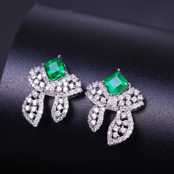 14k Gold 1.20 Ctw Vivid Green Natural Emerald & Diamond Earrings - 5