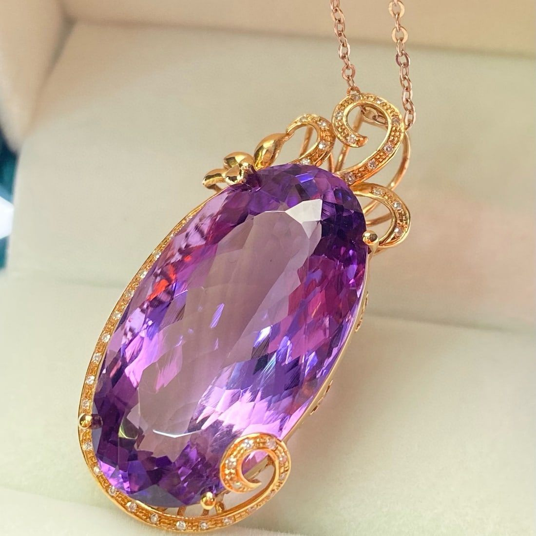 14k Gold 33.3 Ct Natural Amethyst & Diamond Pendant( Without Chain ): Ref:231043089 // gold content:14k gold // main gemstone:amethyst // shape:oval // carat weight:33. 3ct // color:purple // treatment:natural // // adjacent gemstone 2 : diamond // number of stones:44