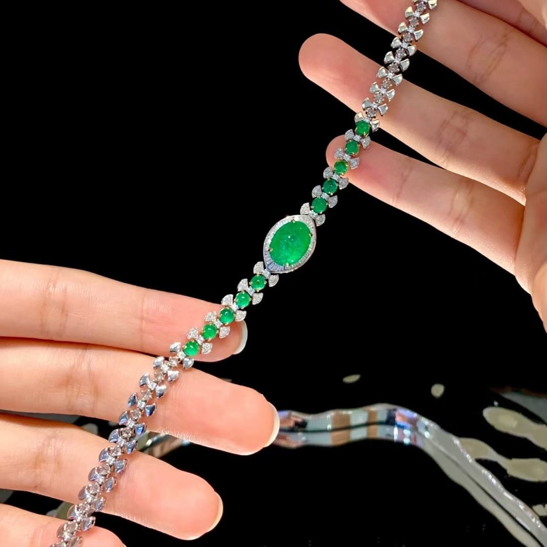 14k Gold 5.8 Ct Natural Emerald & Diamond Bracelet - 6