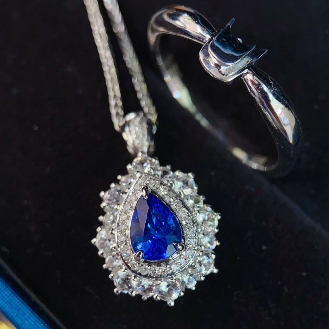 14k Gold 1.05 Ct Natural Sapphire & Diamond & Sapphire Ring/pendant( Without Chain ) - 2