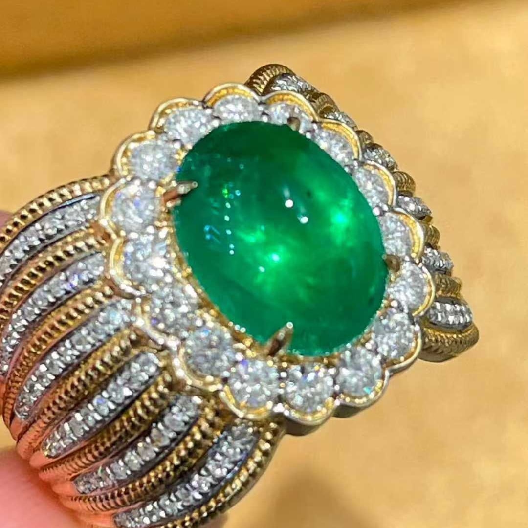 14k Gold 2.8 Ct Vivid Green Natural Emerald & Diamond Ring - 2