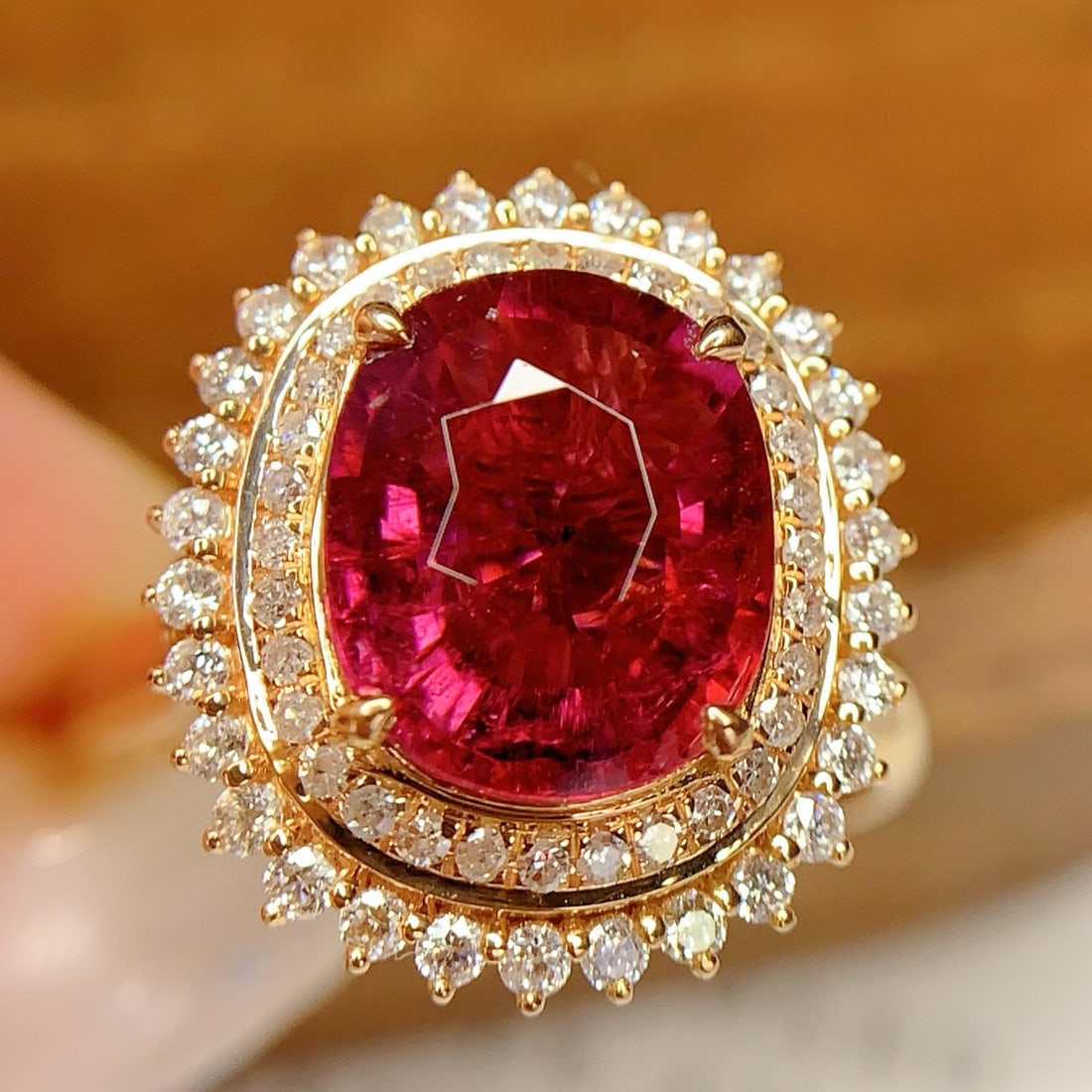 14k Gold 4 Ct Natural Tourmaline & Diamond Ring: Ref:231043167 // gold content:14k gold // ring size:7. 25us // // main gemstone:tourmaline // shape:oval // carat weight:4ct // color:red // treatment:natural // // adjacent gemstone 2 : diamond // nu